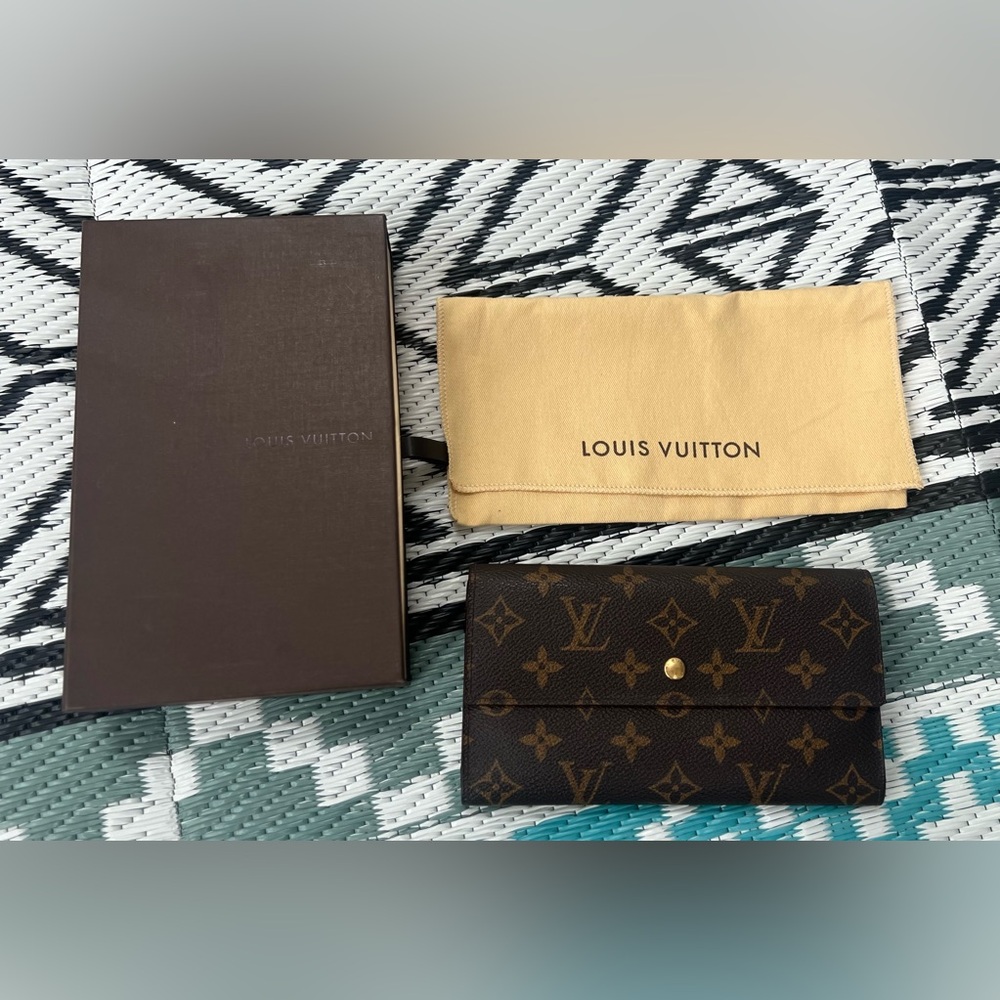 Louis Vuitton Brown Monogram Sarah Wallet Full Inclusion